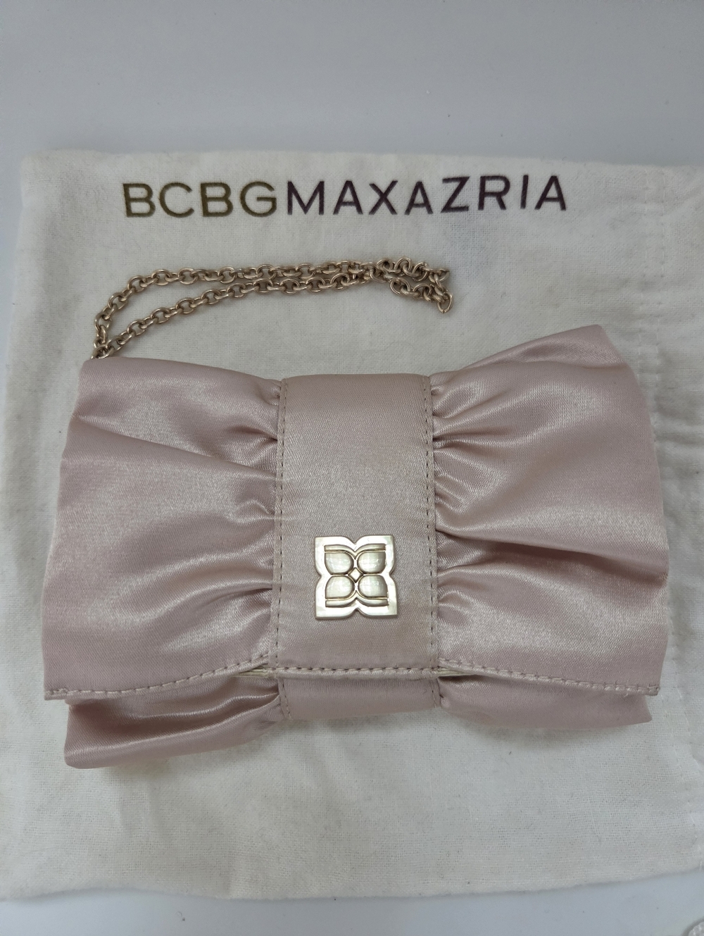 ✨️ BCBGMAXAZRIA Satin Bow Clutch Wristlet | Champagne Beige Evening Wedding Bag - Picture 3 of 11